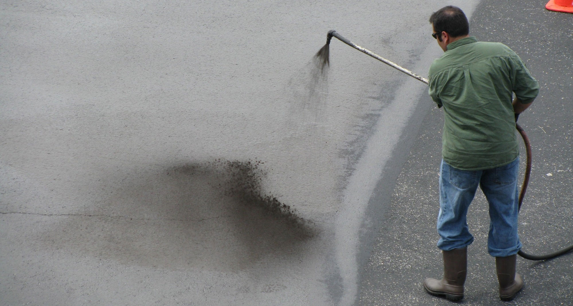 Study sees parking lots dust as cancer risk